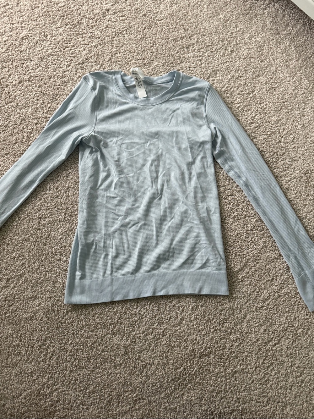 lululemon athletica Pale Blue Long Sleeve Seamless Crew Top